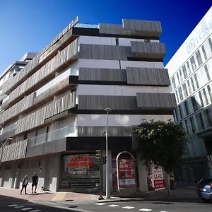 https://apartamentos-las-canteras-stratus.in-canary-islands.com
