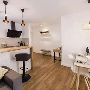 https://precioso-apartamento-en-el-centro-de-nerja.1costadelsol.com